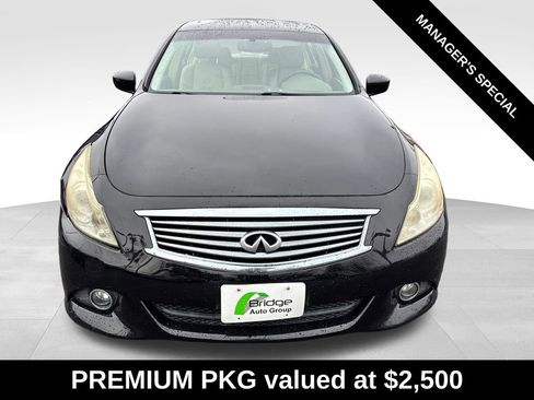 Used 2012 INFINITI G37 x w/ Premium Pkg image 2