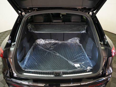 New 2025 Audi SQ5 Premium Plus image 8