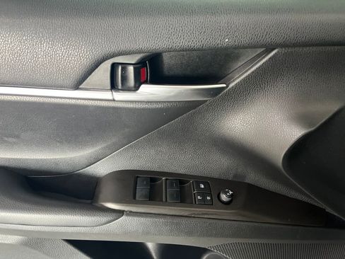 Used 2022 Toyota Camry SE FWD image 49