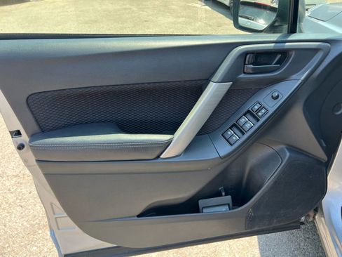 Used 2017 Subaru Forester 2.5i w/ Alloy Wheel Package image 14