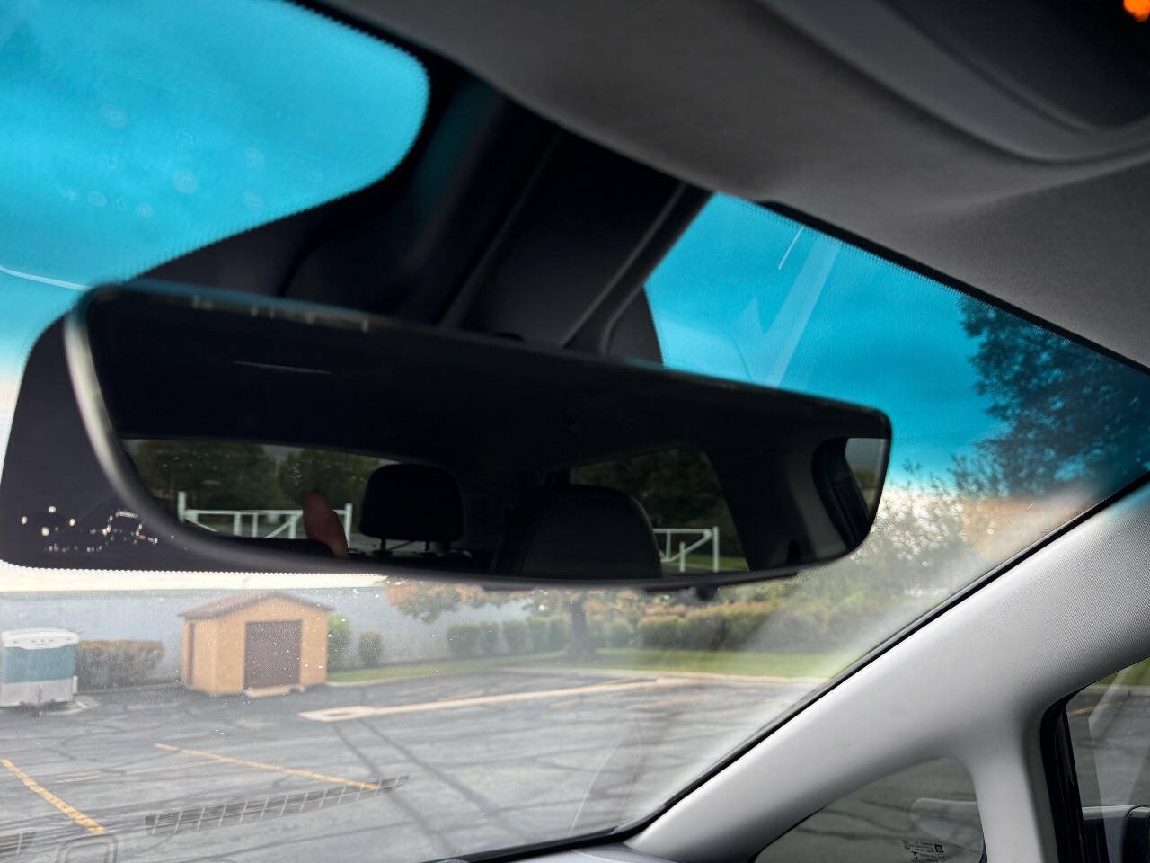 Used 2021 Chevrolet Bolt Premier FWD image 15
