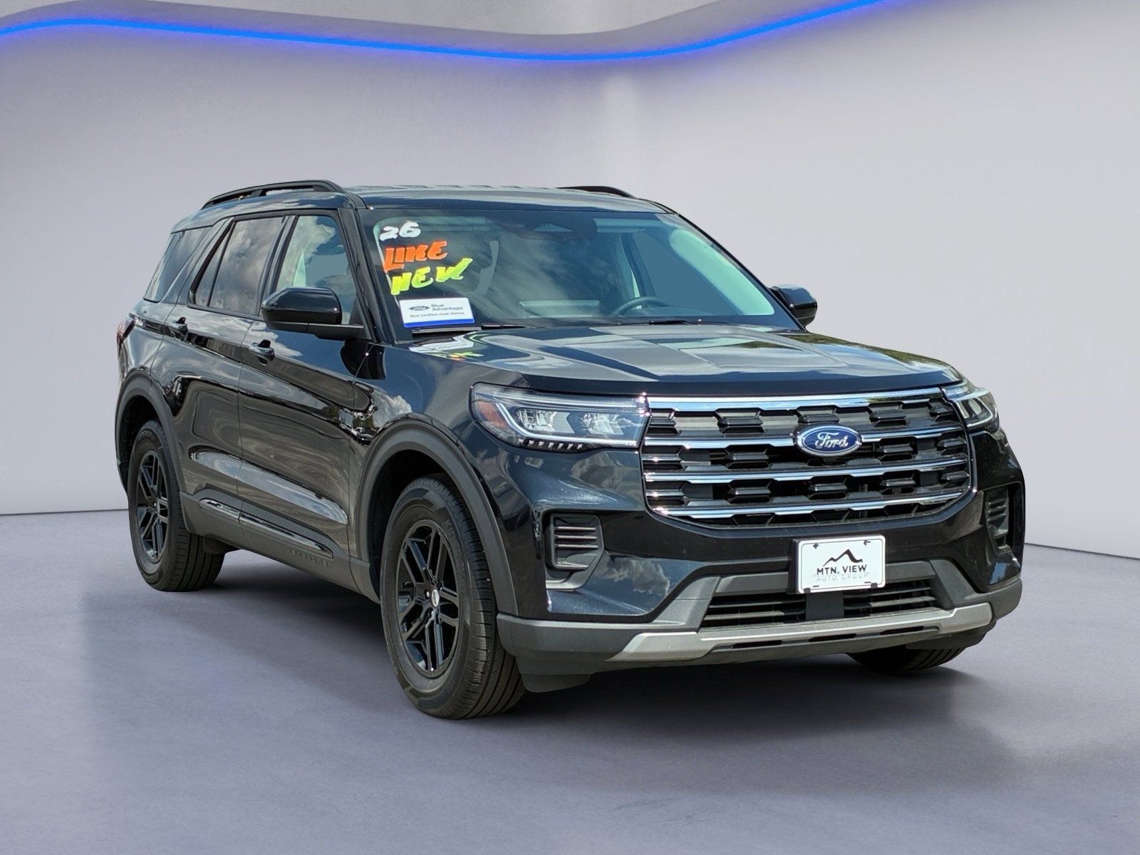 Certified 2026 Ford Explorer Active RWD image 5