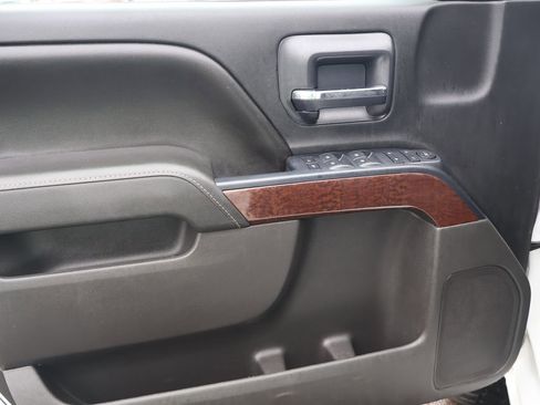 Used 2016 GMC Sierra 1500 SLE w/ SLE Value Package image 19