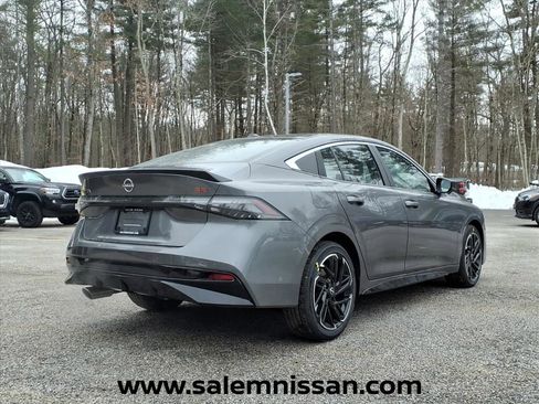 New 2026 Nissan Sentra SR w/ SR Premium Package FWD image 7