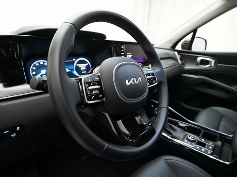 Certified 2023 Kia Sorento SX image 8