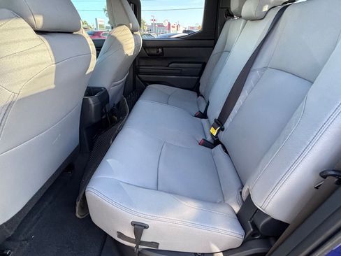 Used 2025 Toyota Tacoma SR5 AWD/4WD image 16