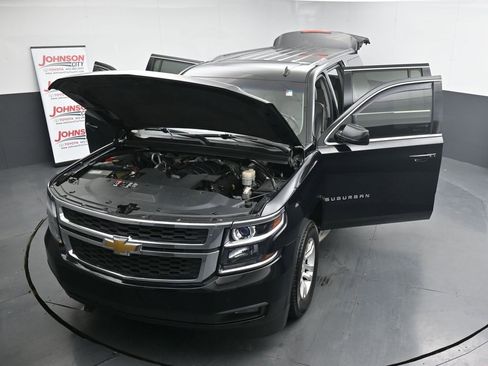 Used 2015 Chevrolet Suburban LT image 50