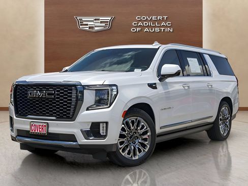 Used 2023 GMC Yukon XL Denali Ultimate AWD/4WD image 1