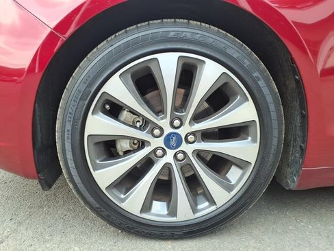 Certified 2019 Ford Fusion SE AWD/4WD image 23