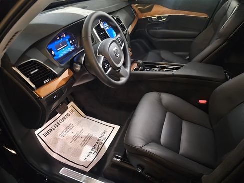 Certified 2023 Volvo XC90 B6 Plus AWD/4WD image 15
