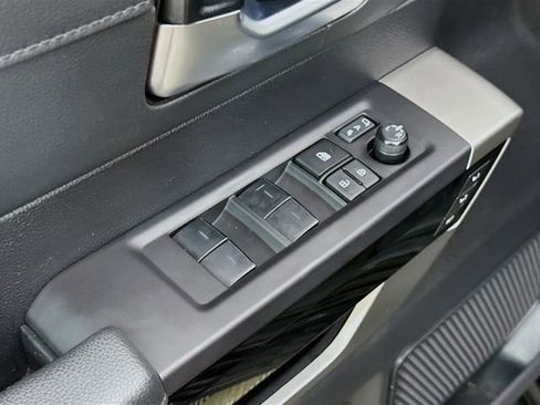 Used 2023 Toyota Sequoia Limited image 18