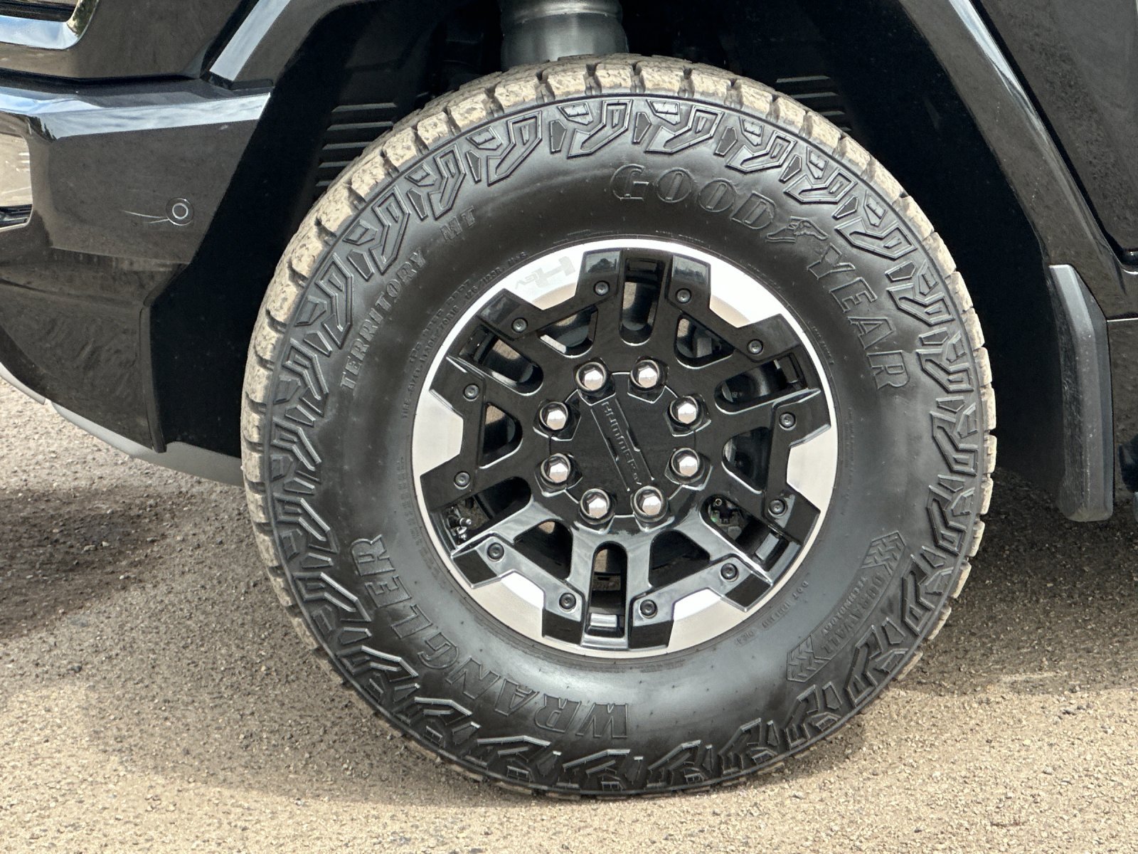Used 2024 GMC Hummer EV 3X w/ Extreme Off-Road Package AWD/4WD image 26