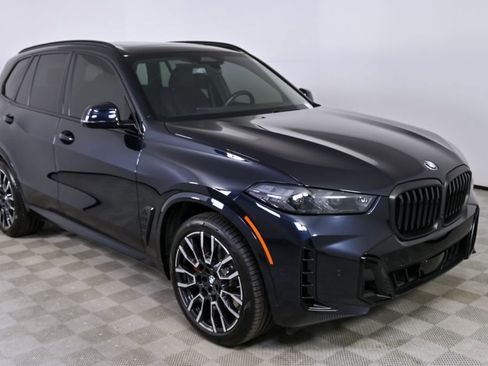 Used 2024 BMW X5 xDrive40i w/ M Sport Package image 27