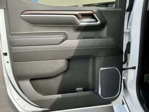 Used 2023 GMC Sierra 1500 SLT image 34