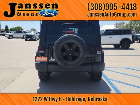 Used 2018 Jeep Wrangler Unlimited Sport S AWD/4WD image 10