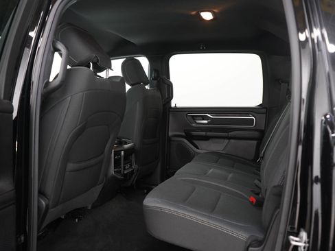 Used 2022 RAM 1500 Big Horn AWD/4WD image 17