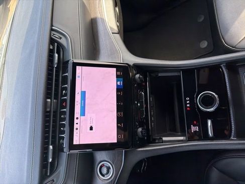 Used 2024 Jeep Grand Cherokee Limited image 32