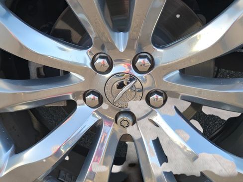 Used 2021 Chrysler 300 Touring w/ Chrome Appearance Package image 15