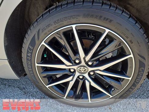 Certified 2024 Toyota Camry SE image 23