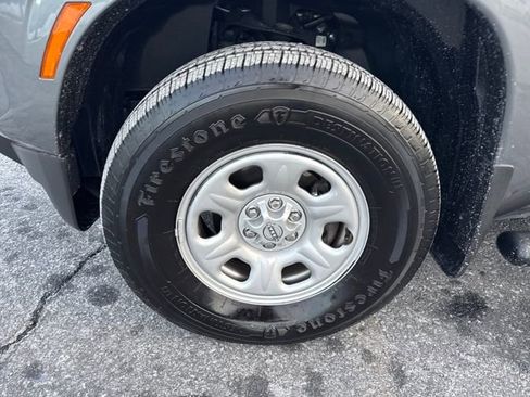 Used 2023 Nissan Frontier S w/ Technology Package image 24