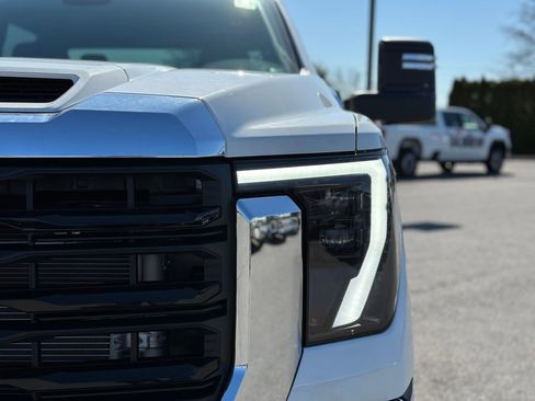 New 2026 GMC Sierra 3500 Pro w/ Convenience Package AWD/4WD image 27