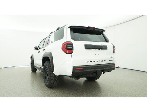 New 2025 Toyota 4Runner 4WD image 22