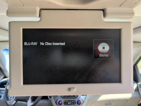 Used 2015 GMC Yukon XL Denali w/ Premium Package image 17