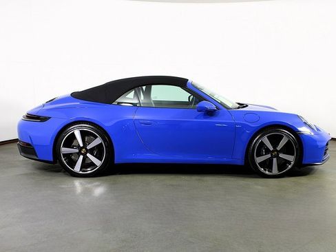 Certified 2025 Porsche 911 Carrera image 8