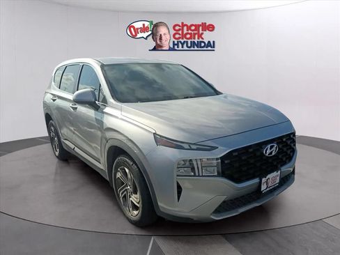 Used 2023 Hyundai Santa Fe SE FWD image 4