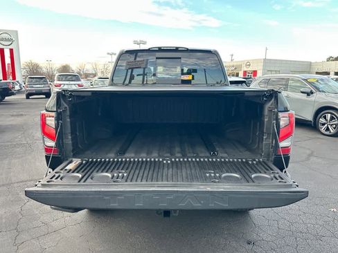 Used 2021 Nissan Titan Platinum Reserve w/ Moonroof Package image 30