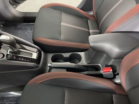 New 2025 Nissan Versa SR w/ Trunk Package image 27