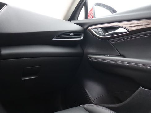 Used 2023 Buick Envision Avenir image 44