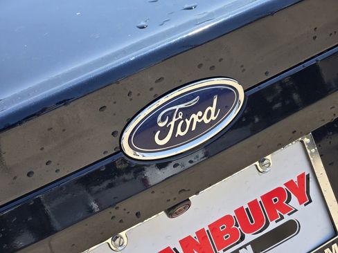 Used 2020 Ford Fusion SE FWD image 10