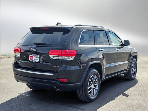 Used 2018 Jeep Grand Cherokee Limited AWD/4WD image 5