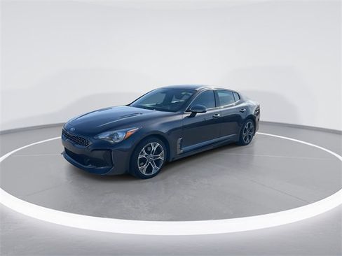 Used 2020 Kia Stinger GT-Line w/ Sun & Sound Package image 4