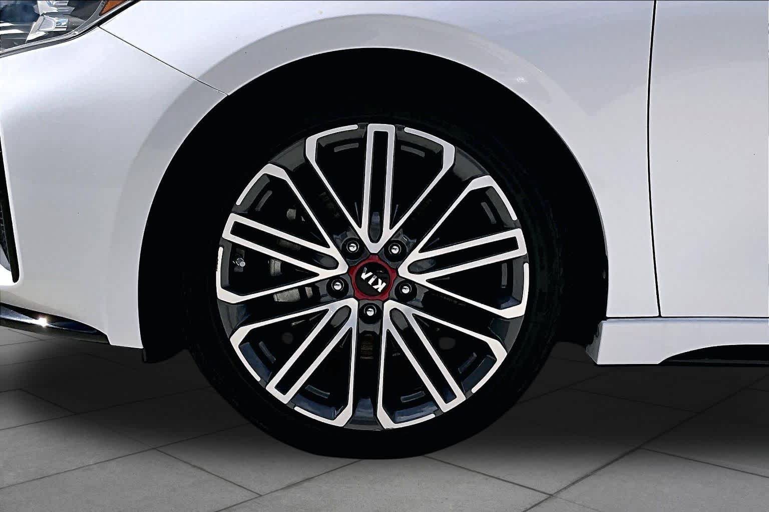 Certified 2021 Kia Forte GT w/ GT2 Package FWD image 10