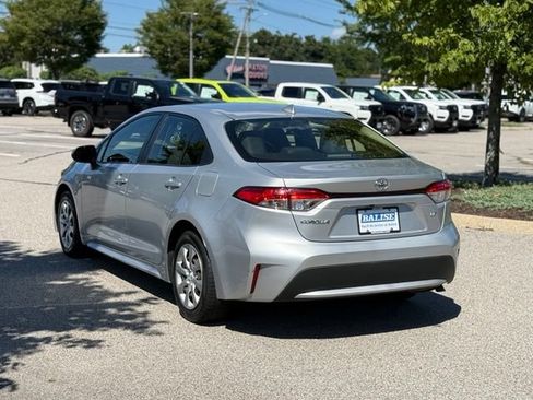 Used 2020 Toyota Corolla LE FWD image 7