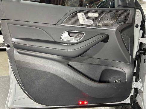 New 2025 Mercedes-Benz GLS 63 AMG AMG GLS 63 image 19