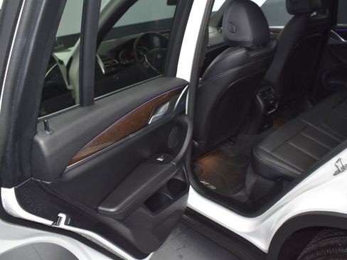 Used 2024 BMW X3 xDrive30i AWD/4WD image 12