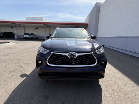 Used 2020 Toyota Highlander XLE image 30