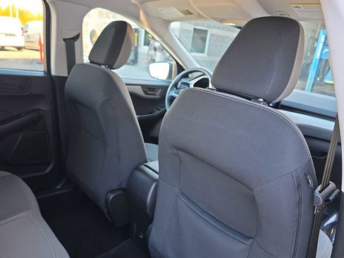 Used 2022 Ford Escape SE image 16