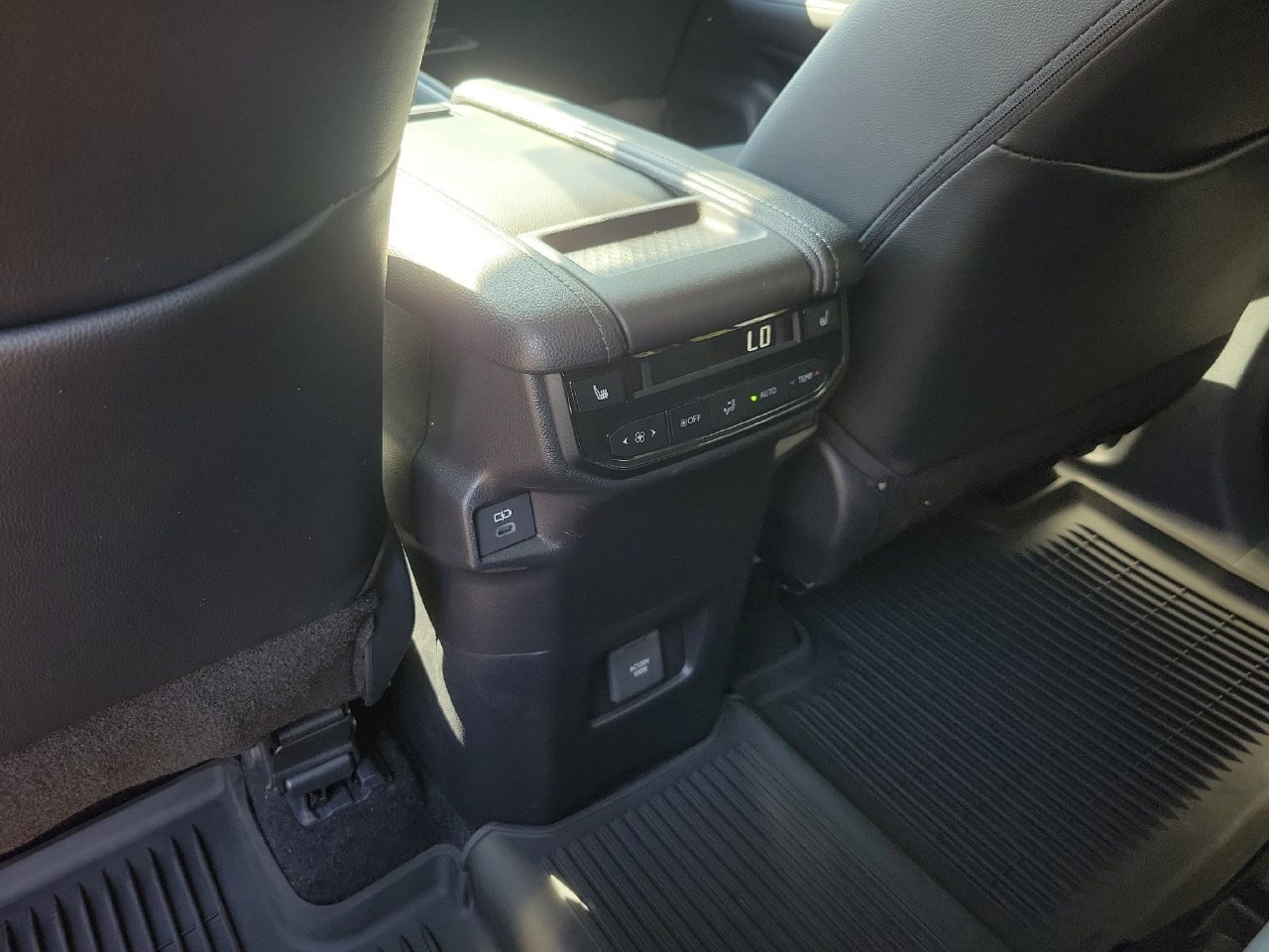 Used 2026 Toyota Grand Highlander FWD image 12