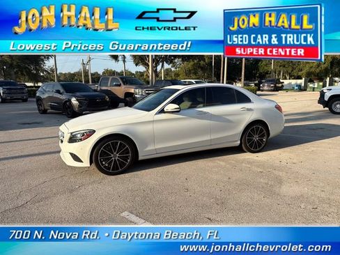 Used 2021 Mercedes-Benz C 300 Sedan image 2