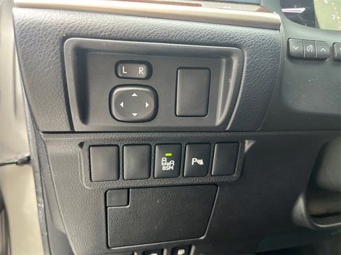 Used 2015 Lexus ES 350 image 18