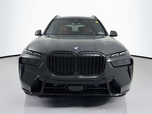Used 2023 BMW X7 xDrive40i w/ M Sport Package AWD/4WD image 2