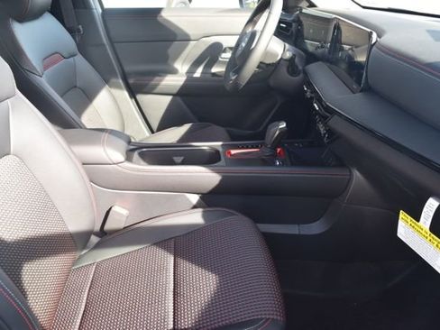 New 2026 Nissan Kicks SR w/ Cold Weather Package AWD/4WD image 20