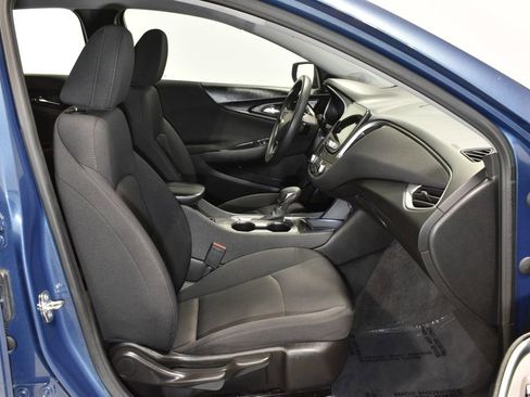 Used 2024 Chevrolet Malibu LT image 31