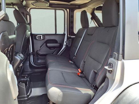 Used 2021 Jeep Wrangler Unlimited Rubicon image 18