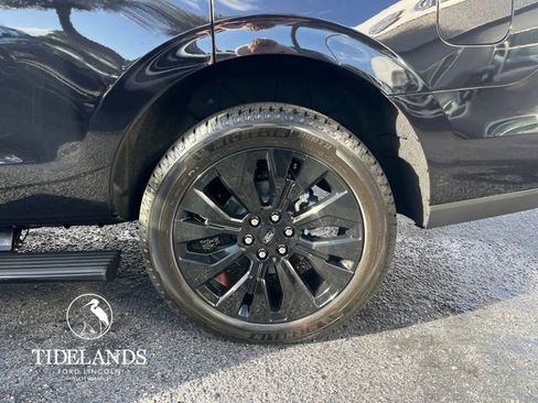 New 2025 Ford Expedition Platinum image 29