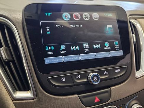 Used 2016 Chevrolet Malibu LT FWD image 22